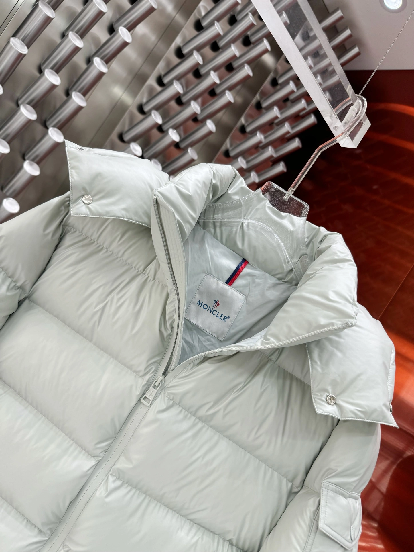 Moncler Down Jackets EasyMatch 145293