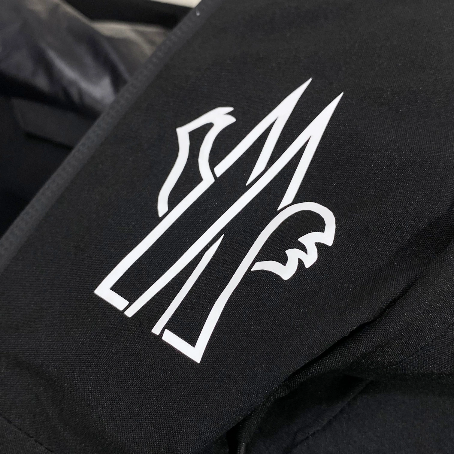 Moncler Down Jackets Flexible 145283