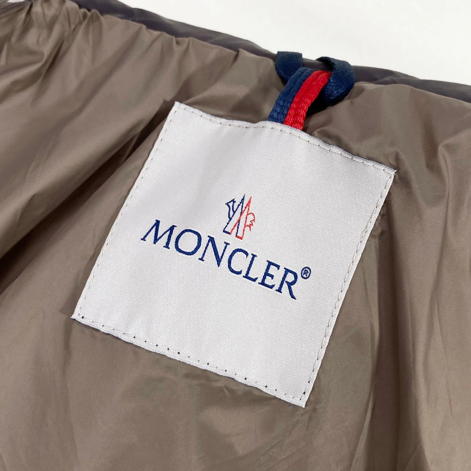 Neat Moncler Down Jackets 145295