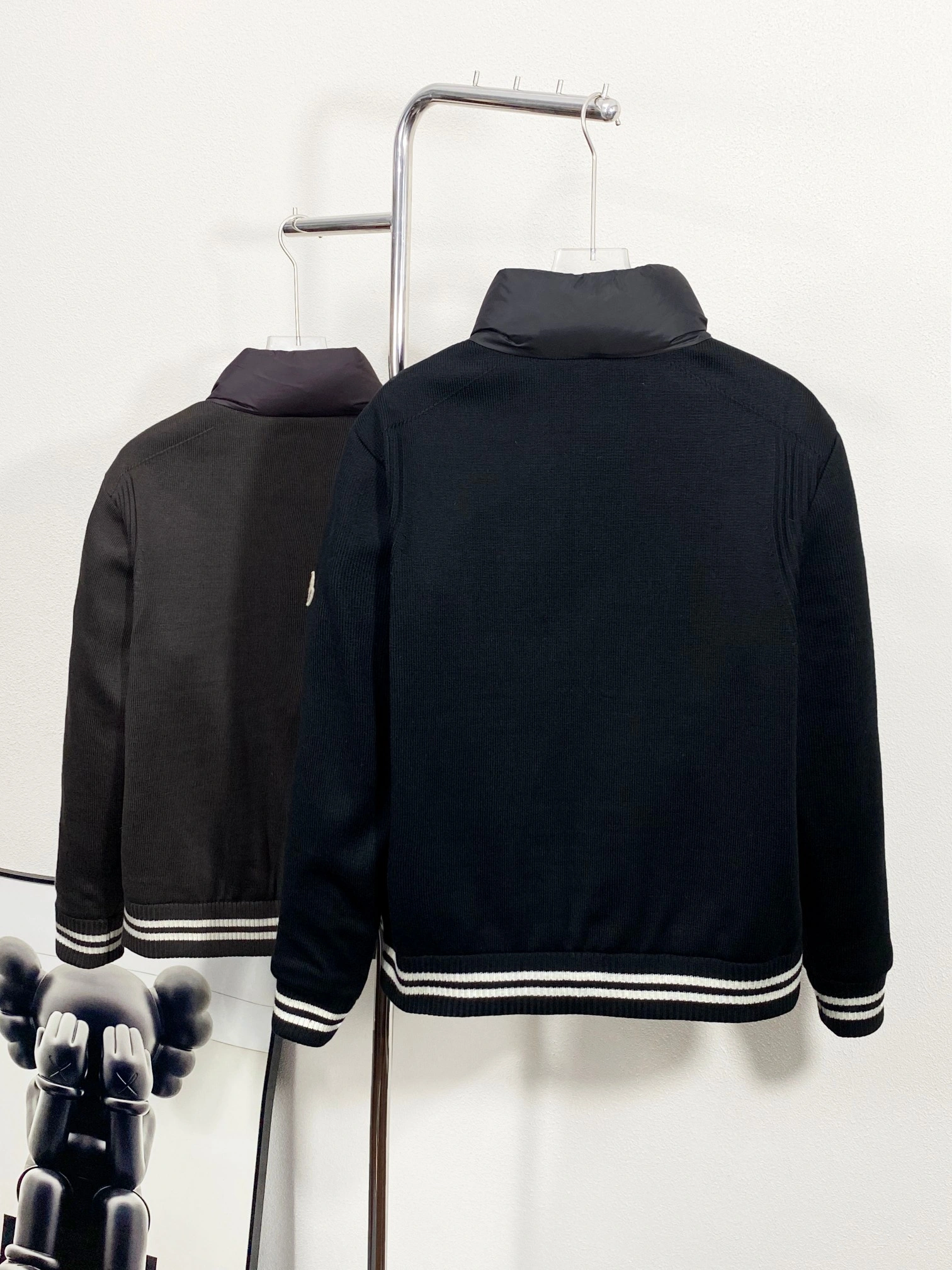 Effortless Moncler Down Jackets 145297