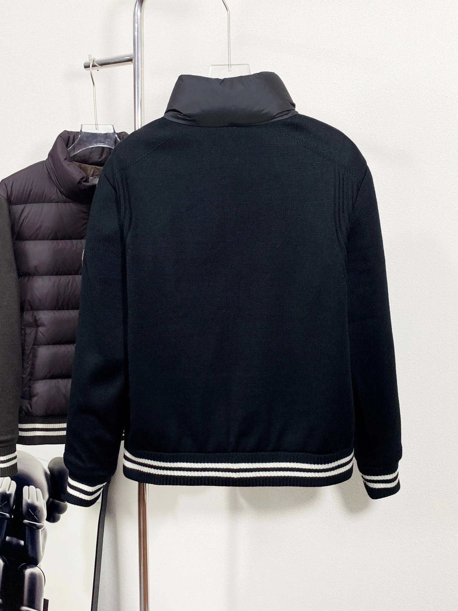 Effortless Moncler Down Jackets 145297