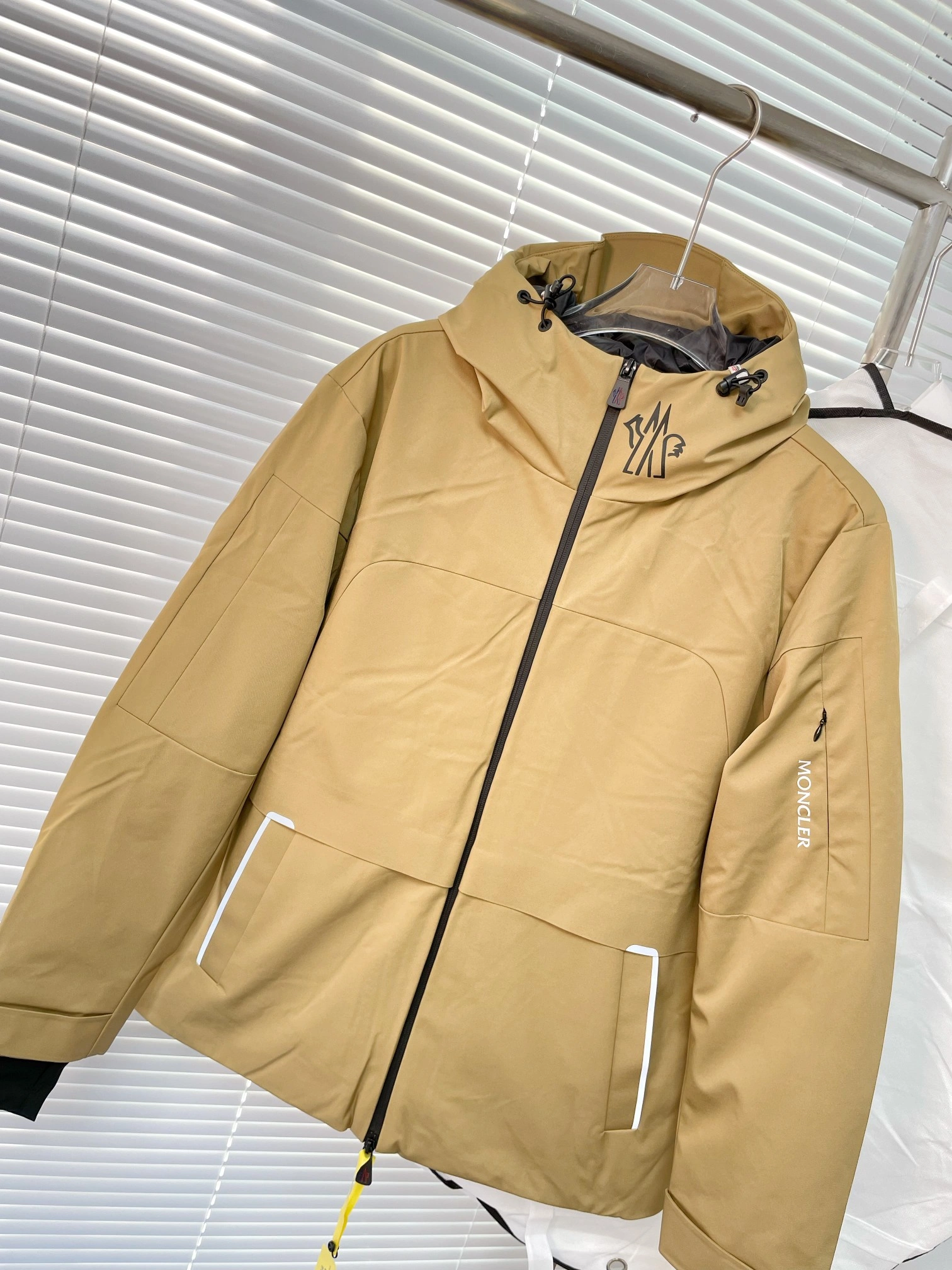 TimelessDesign Moncler Down Jackets 145289