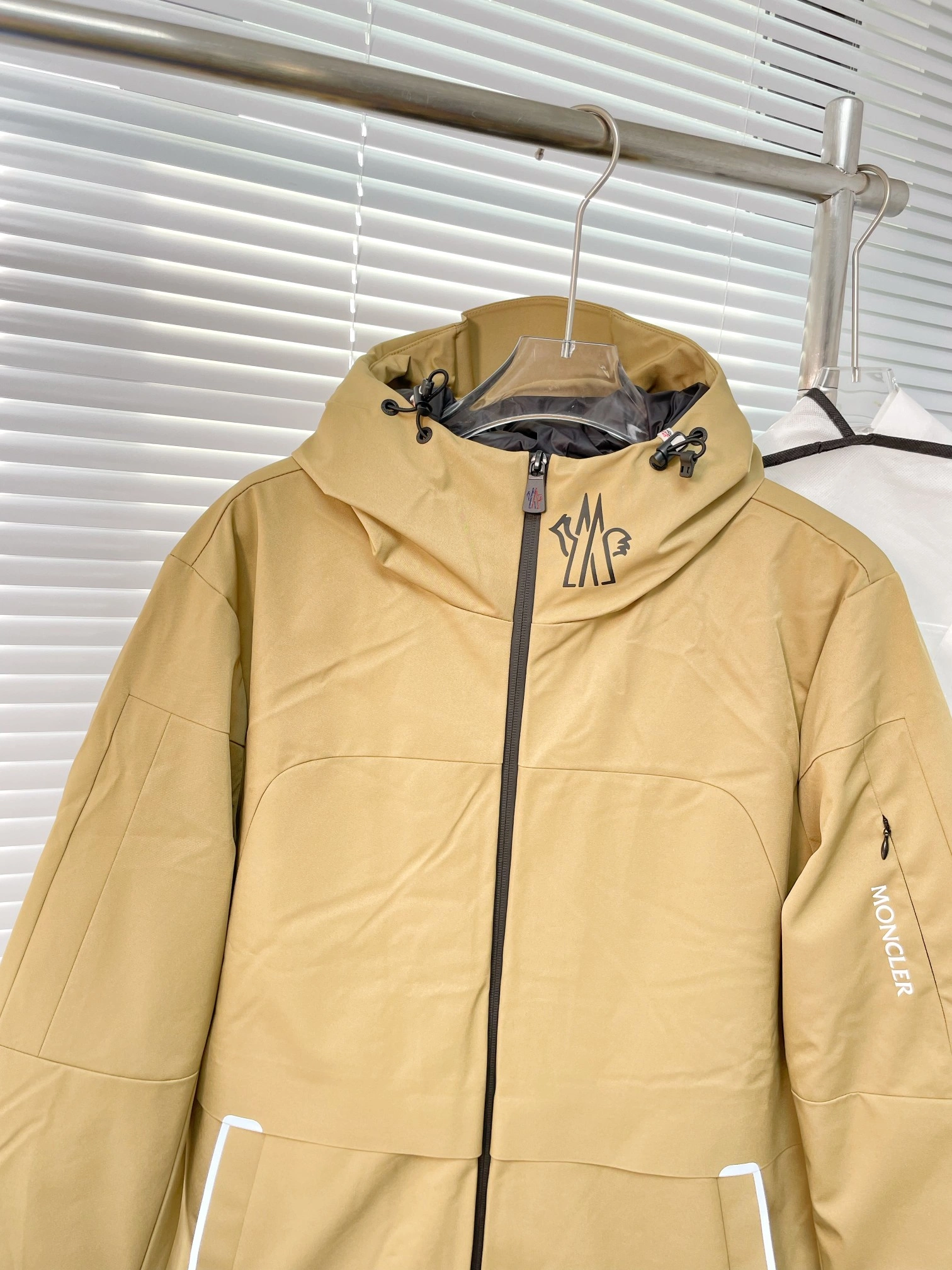 TimelessDesign Moncler Down Jackets 145289