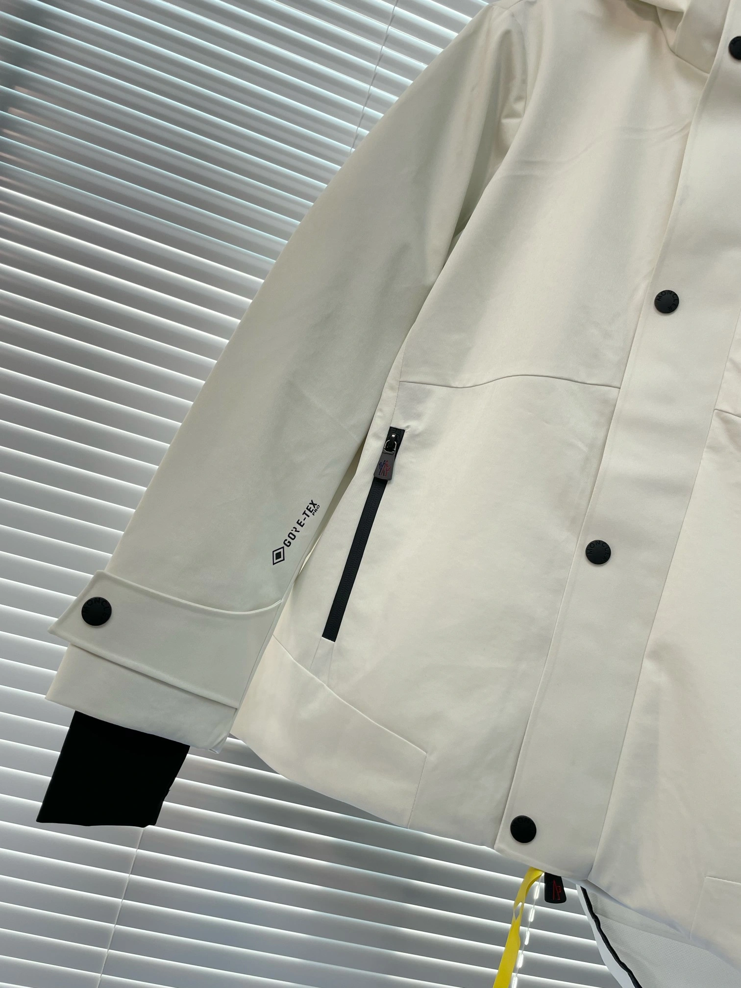 Moncler Down Jackets Functional 145269