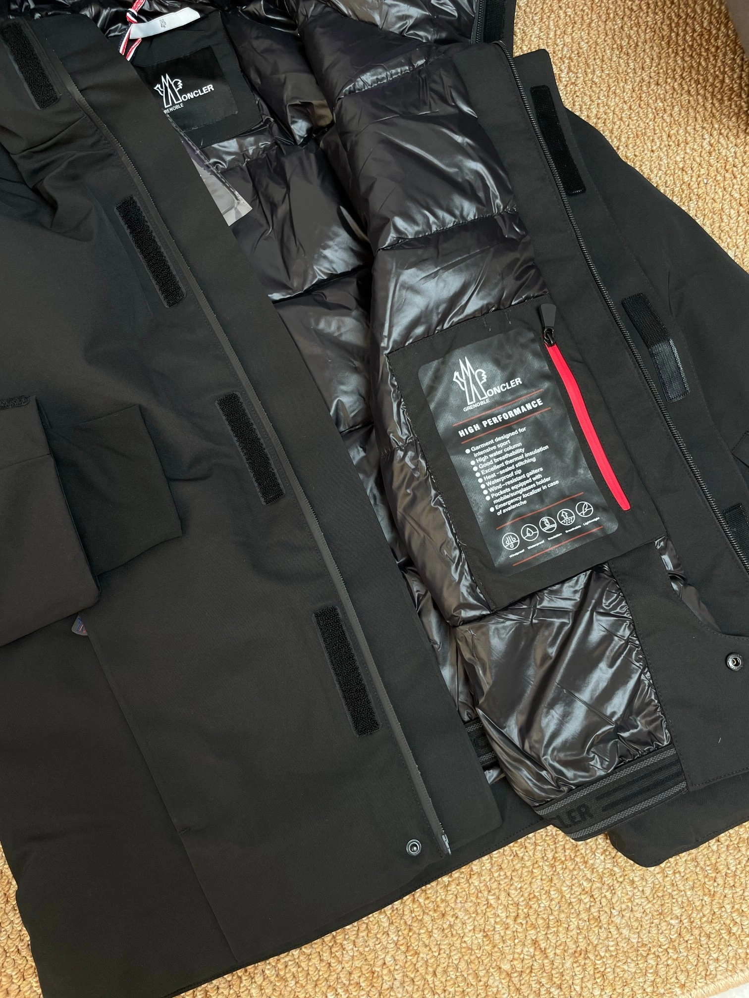 Breathable Moncler Down Jackets 145275