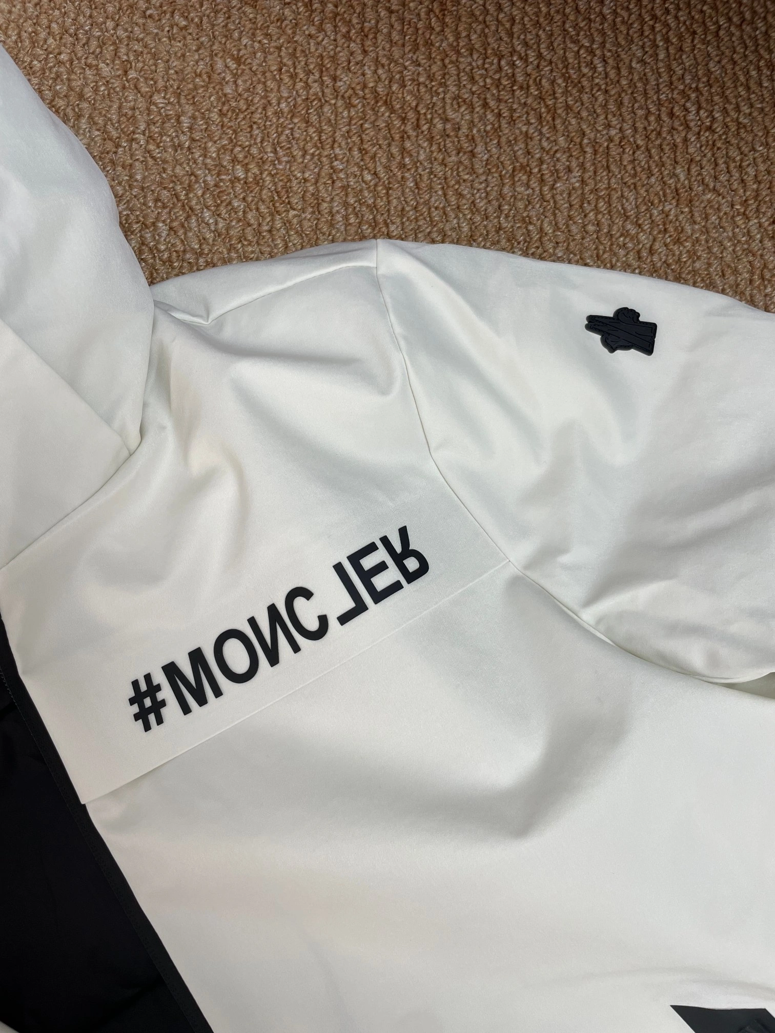 Moncler Down Jackets Comfortable 145288