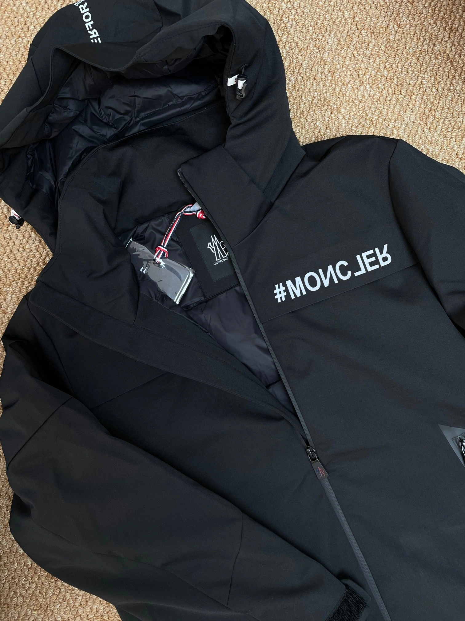 Moncler Down Jackets Efficient 145282