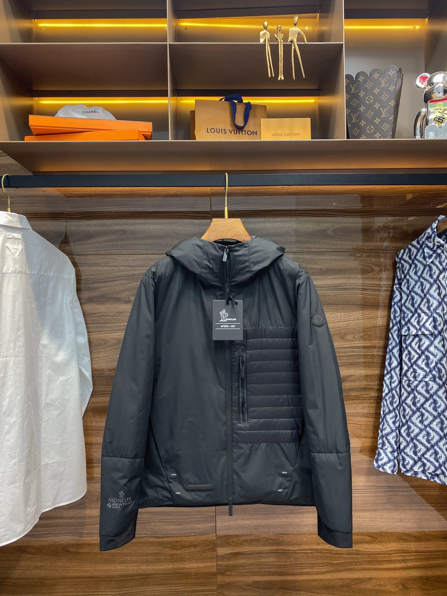 ComfortFit Moncler Down Jackets 145274