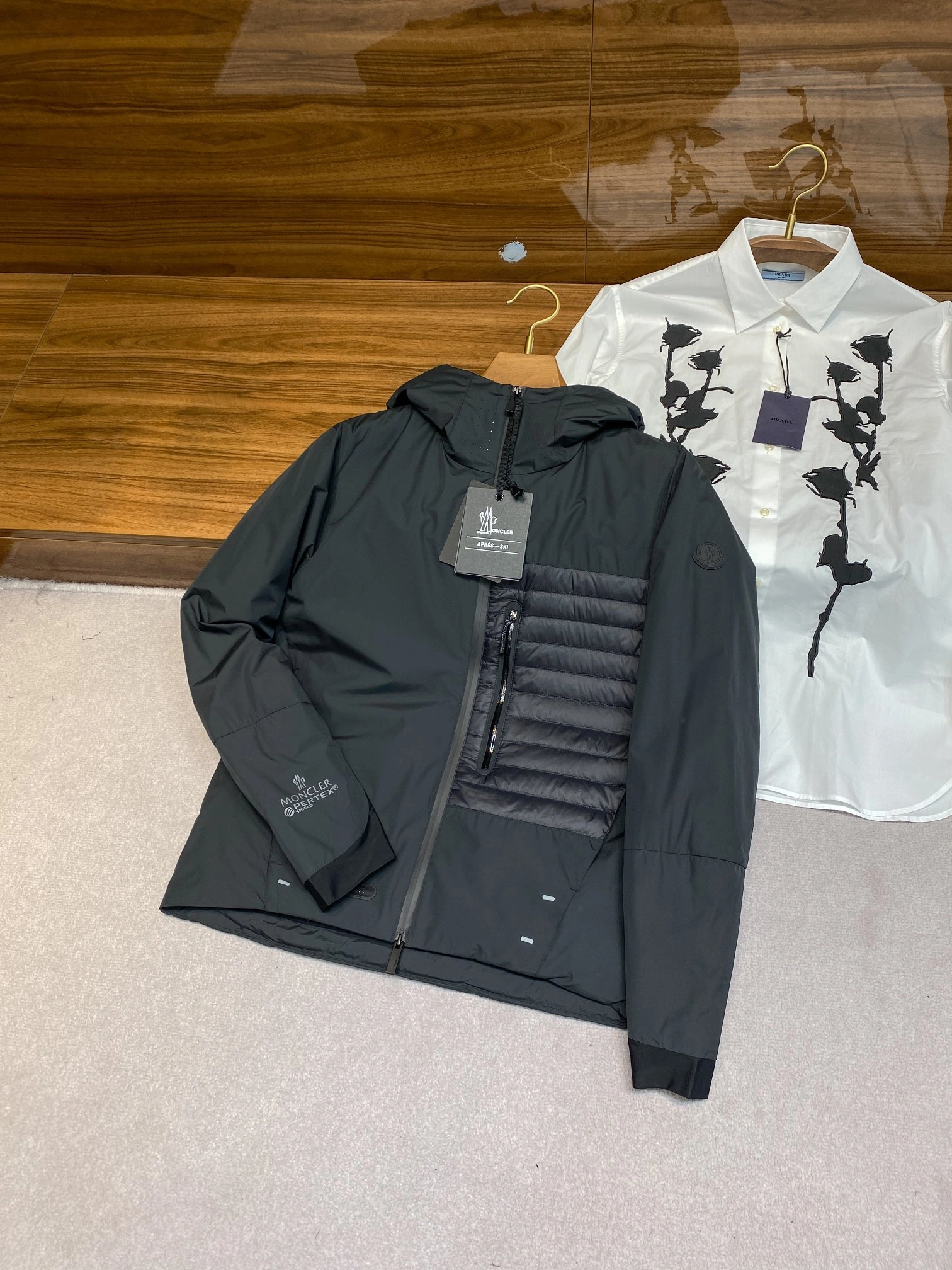 ComfortFit Moncler Down Jackets 145274