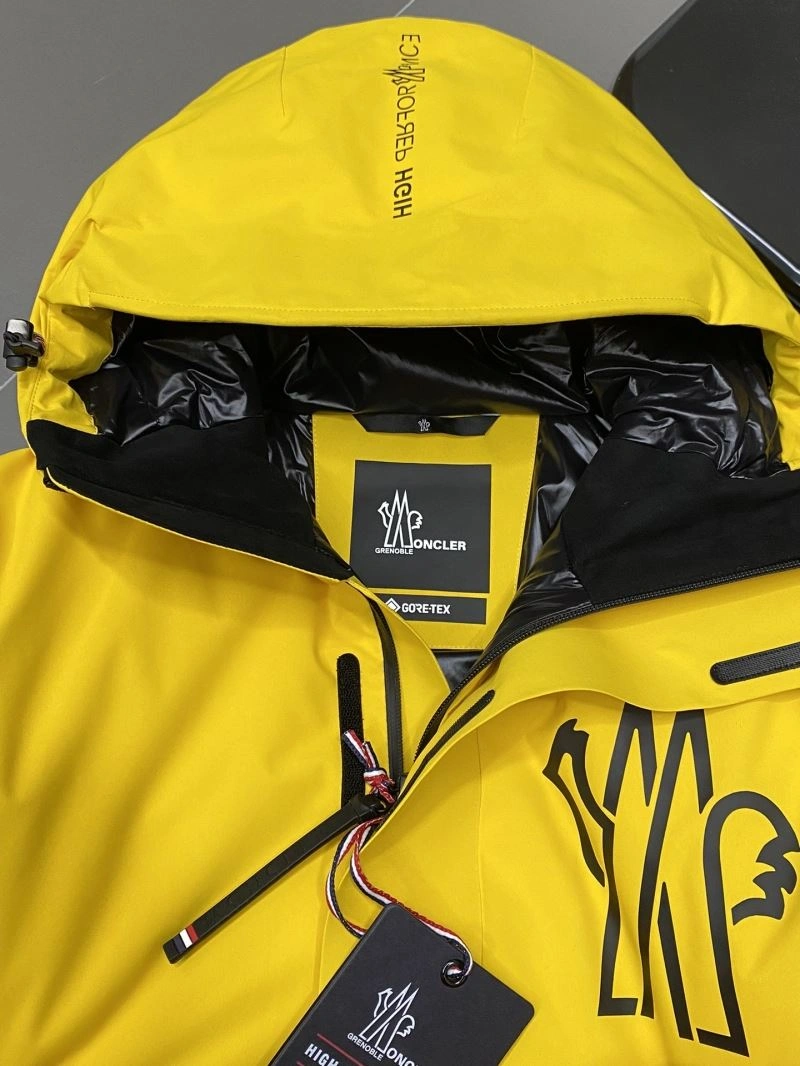 Moncler Down Jackets Comfortable 144421
