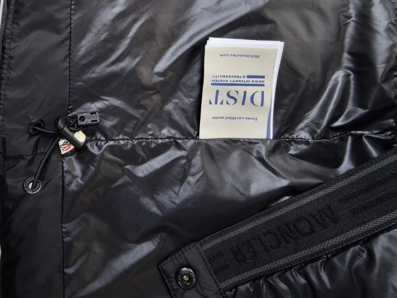FreshLook Moncler Down Jackets 144423