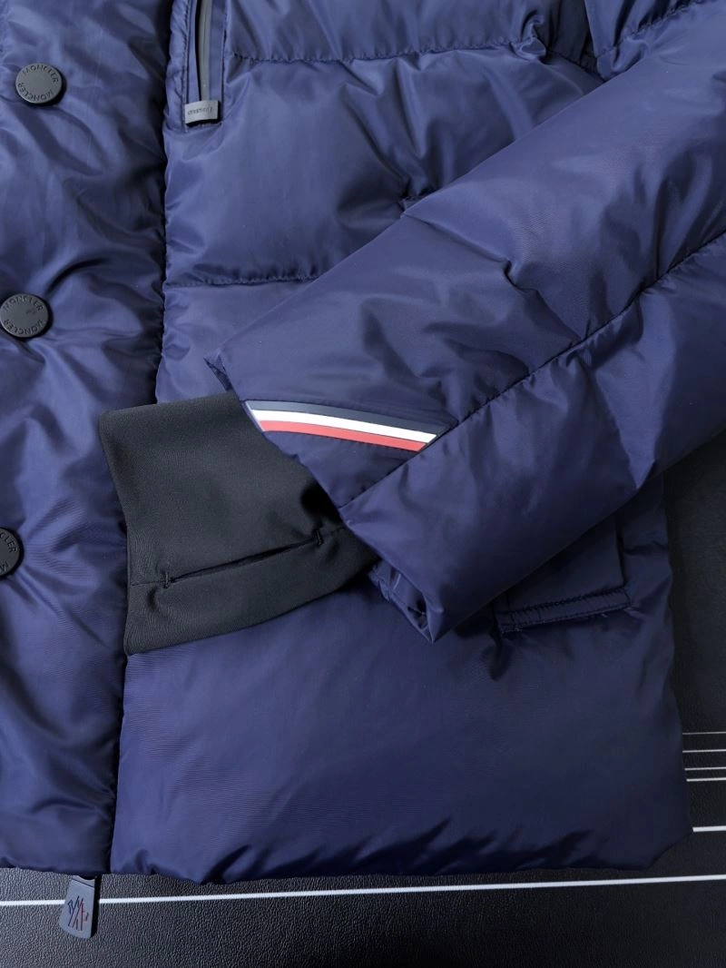 Moncler Down Jackets UrbanStyle 144417