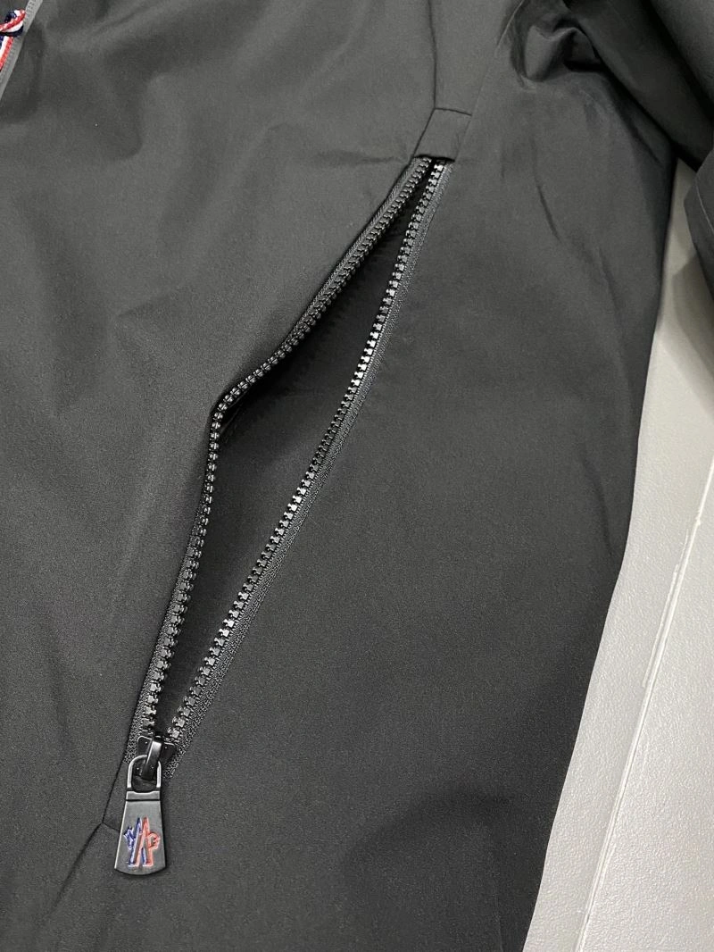 ZipUp Moncler Down Jackets 144418