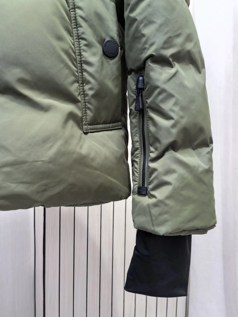 Moncler Down Jackets Flexible 144416