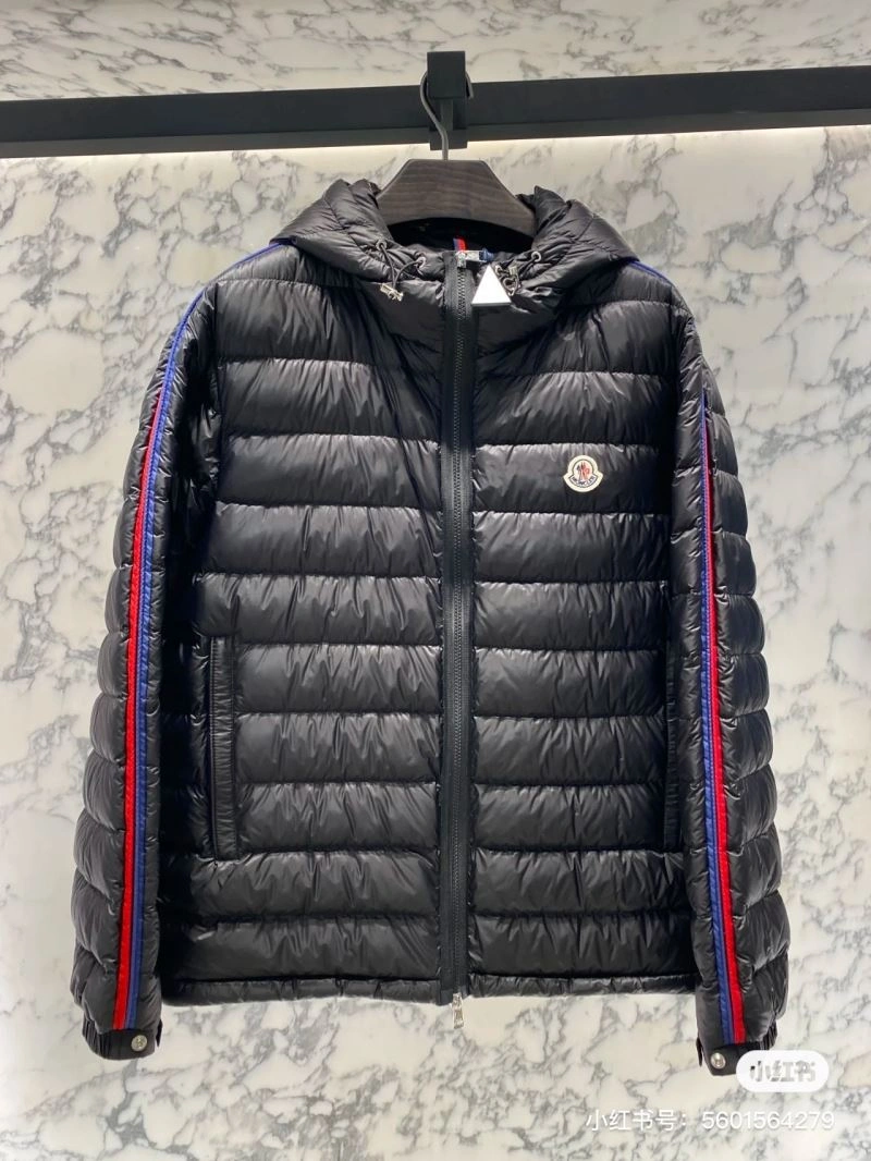 Moncler Down Jackets Bright 144415