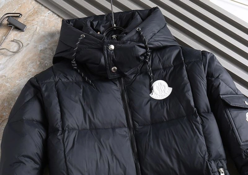 Moncler Down Jackets Durable 144408