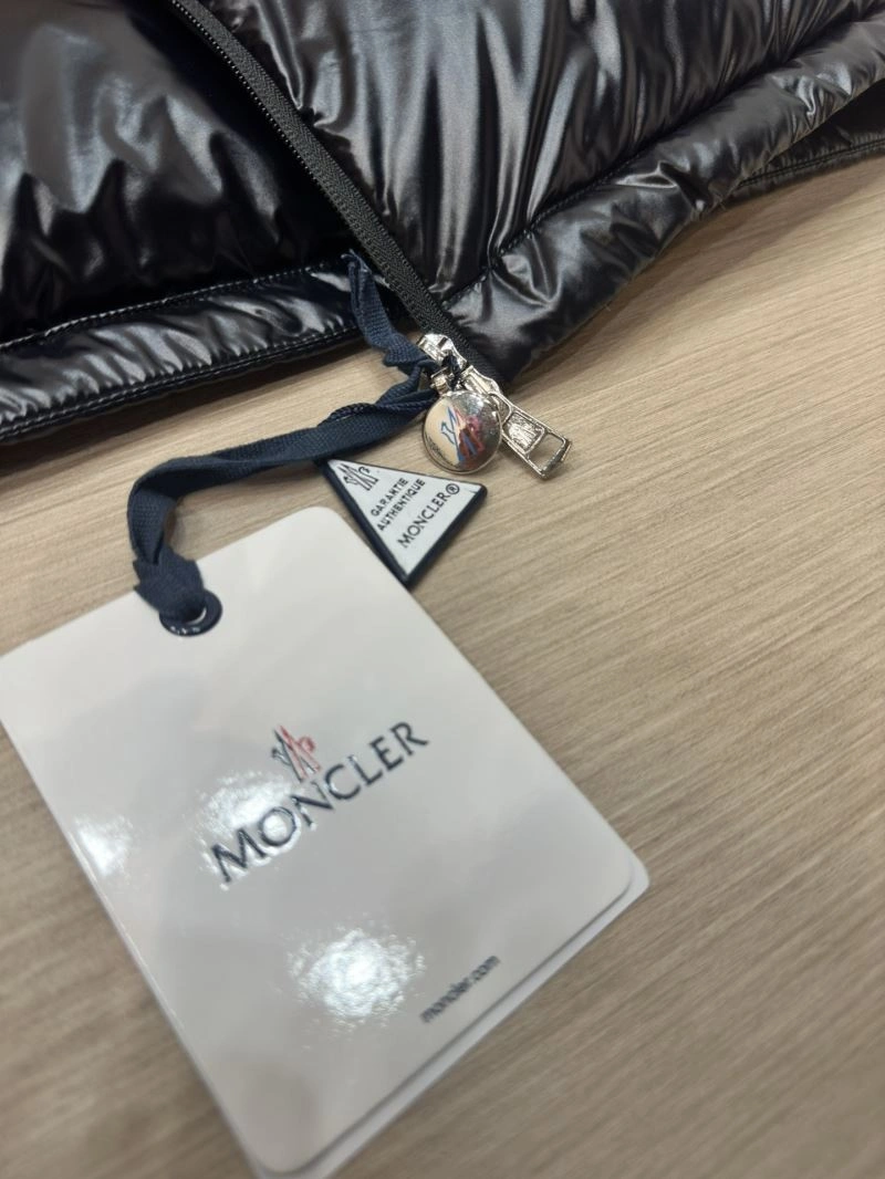 Bright Moncler Down Jackets 144387