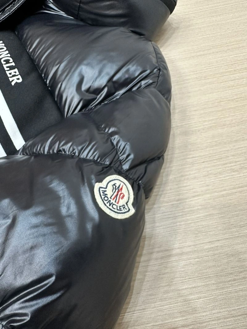 Bright Moncler Down Jackets 144387