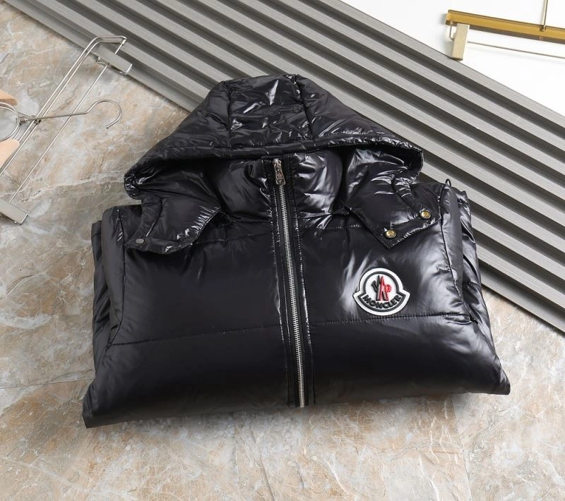EyeCatching Moncler Down Jackets 144400