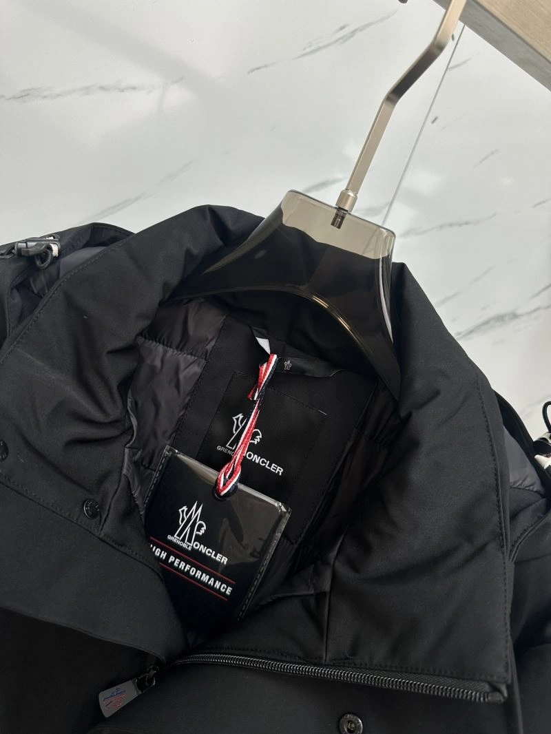 OdorResistant Moncler Down Jackets 144404