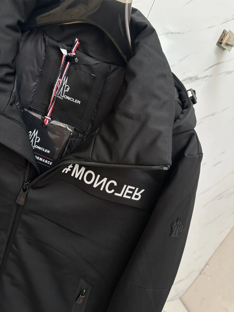 Moncler Down Jackets Minimalist 144410