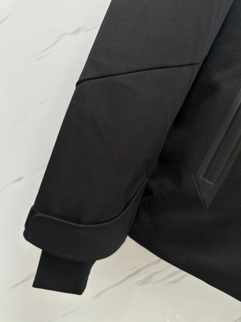 Moncler Down Jackets Minimalist 144410