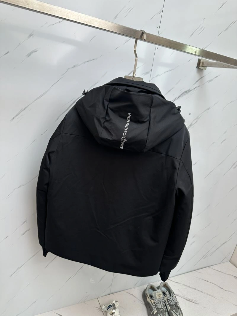Moncler Down Jackets Minimalist 144410