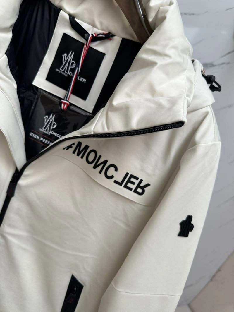 Moncler Down Jackets RelaxedFit 144397