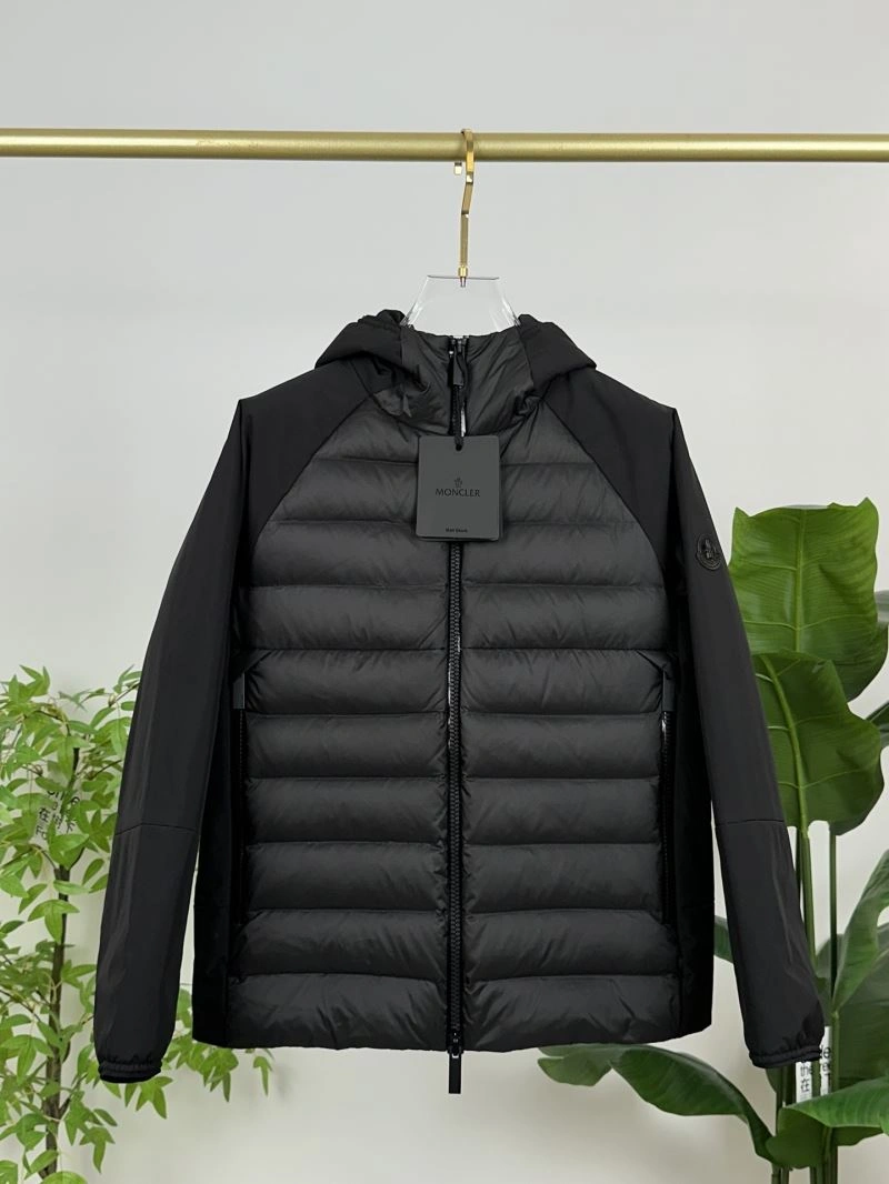 Moncler Down Jackets UrbanChic 144384