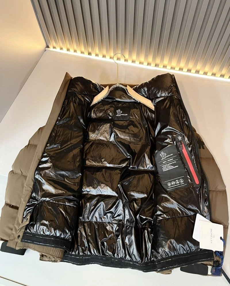 Fashionable Moncler Down Jackets 144403