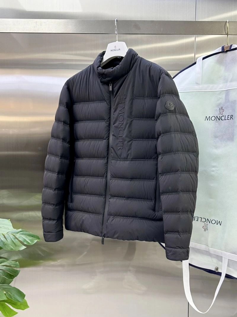 Moncler Down Jackets Original 144395