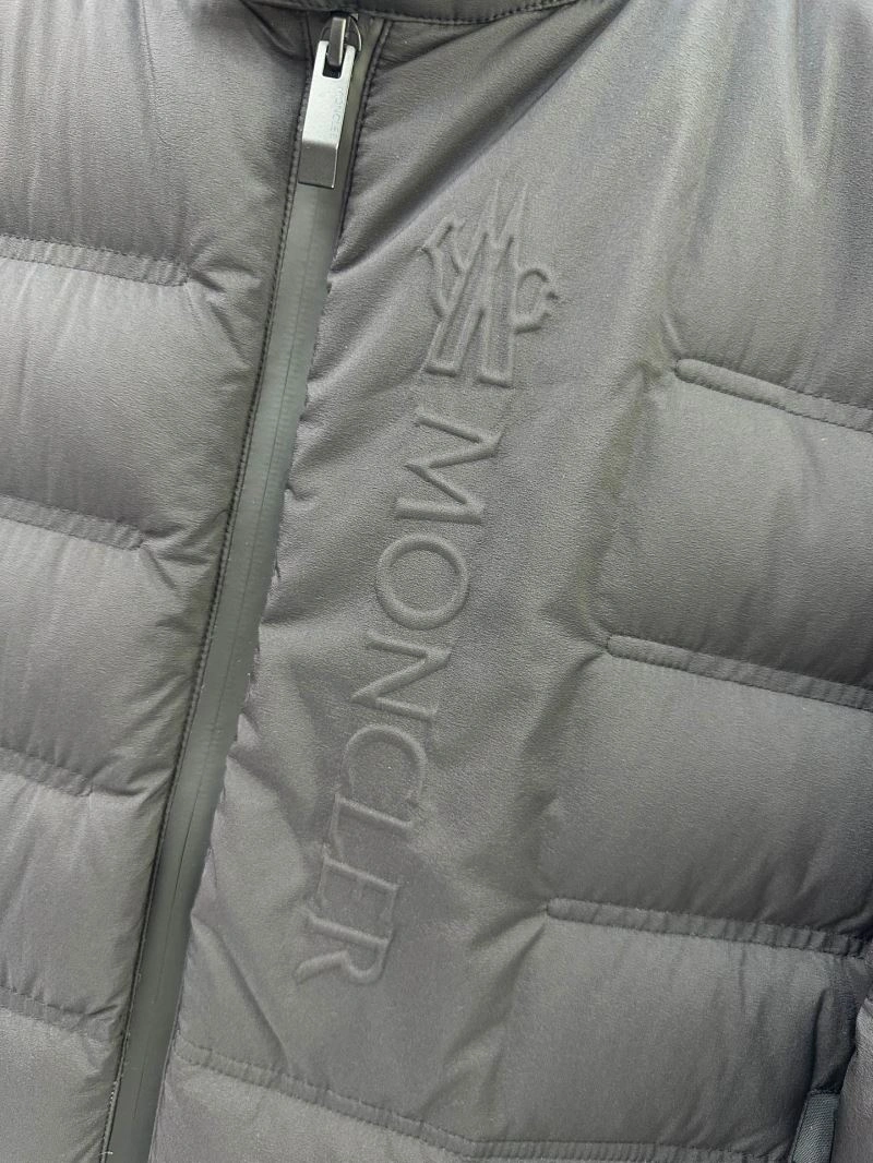 Moncler Down Jackets Original 144395