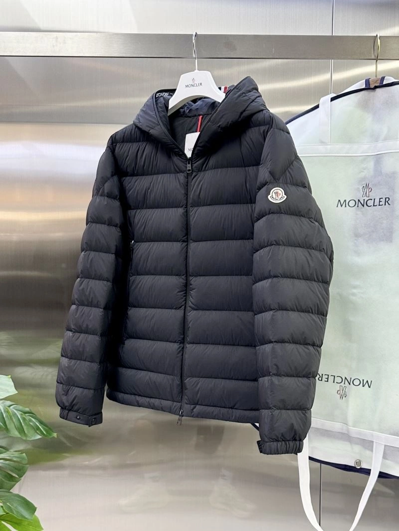 Refined Moncler Down Jackets 144398
