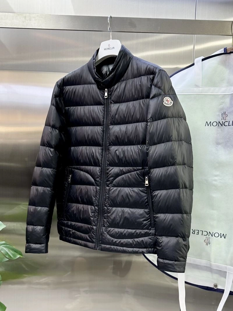 Moncler Down Jackets OnTrend 144380