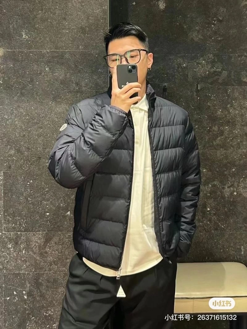Moncler Down Jackets Refined 144375