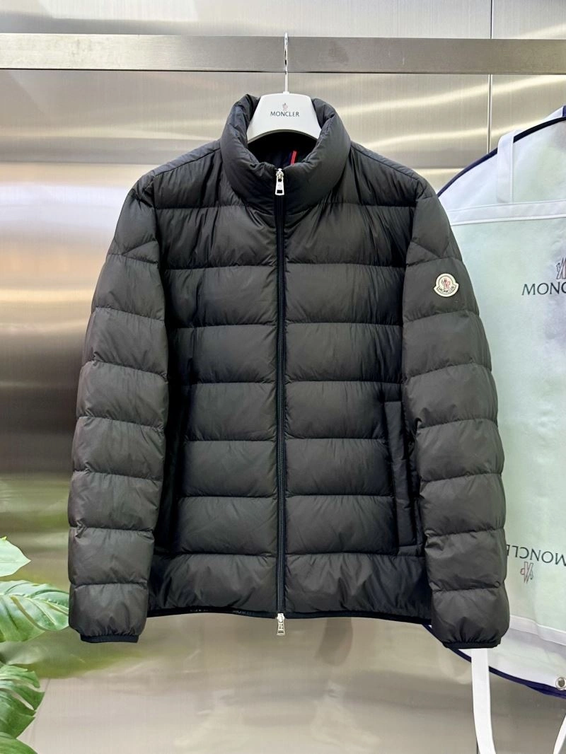 Moncler Down Jackets Refined 144375