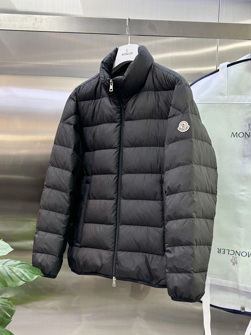 Moncler Down Jackets Refined 144375