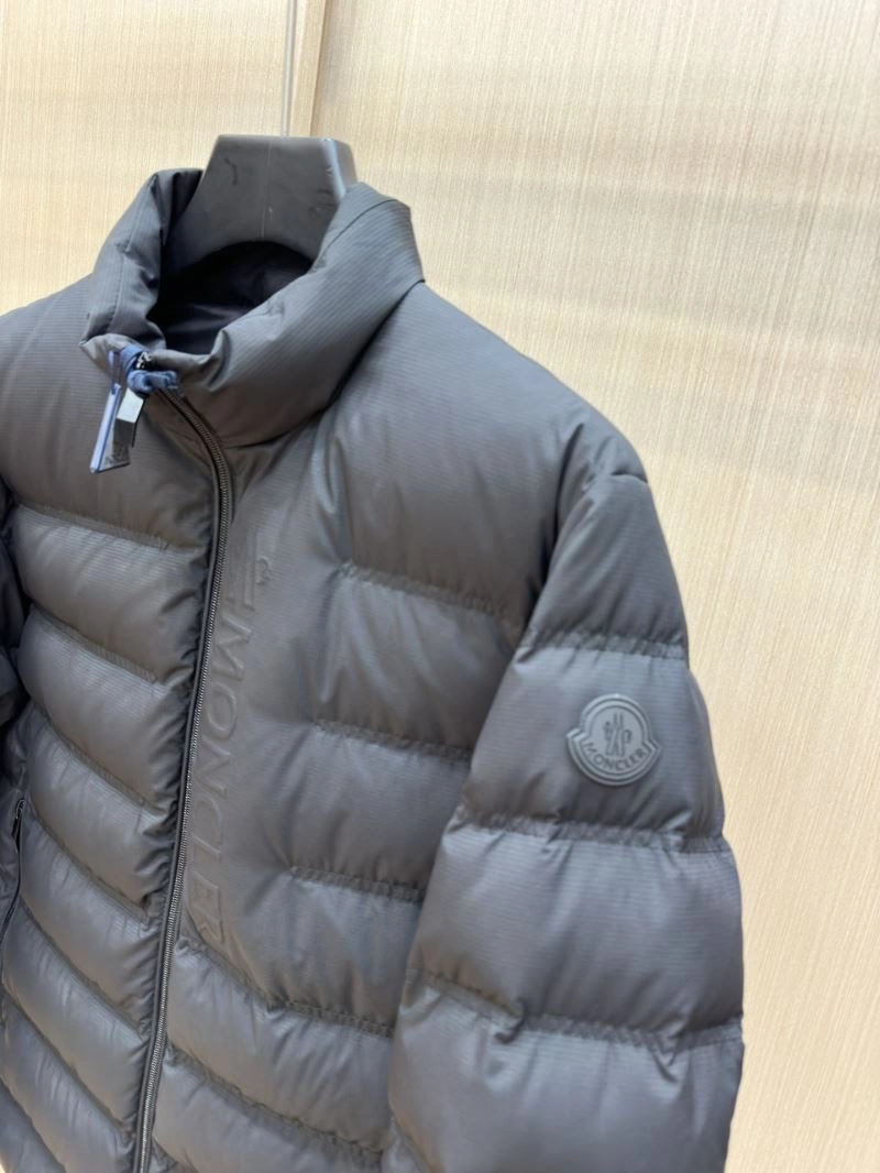 Moncler Down Jackets Cozy 144374