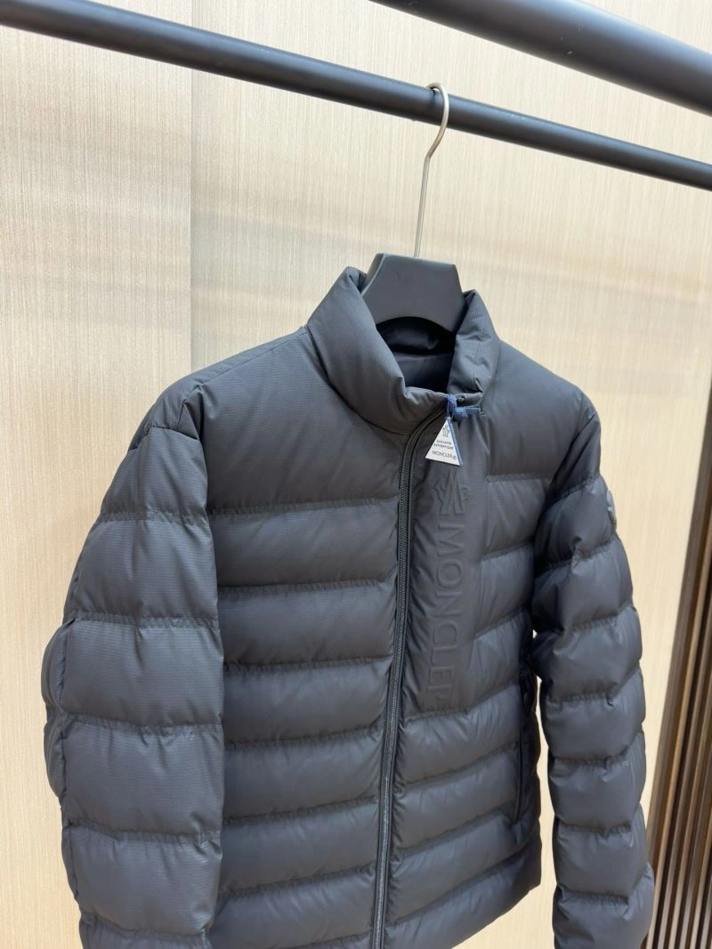 Moncler Down Jackets Cozy 144374