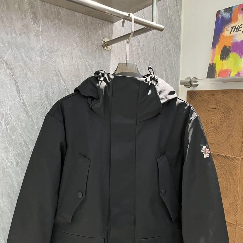 Practical Moncler Down Jackets 144372