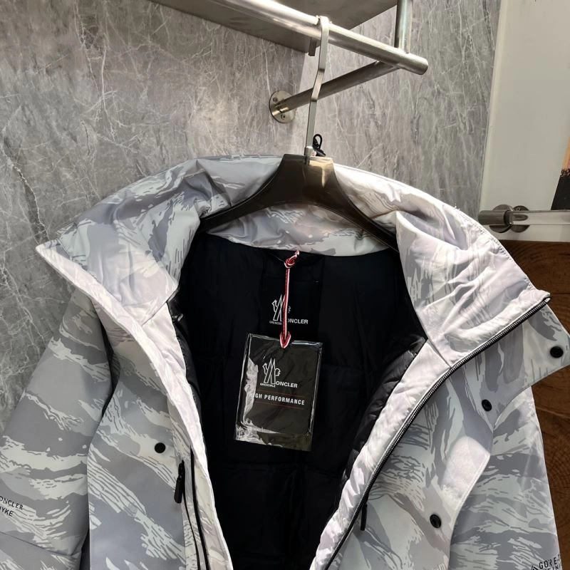 Moncler Down Jackets Bold 144371