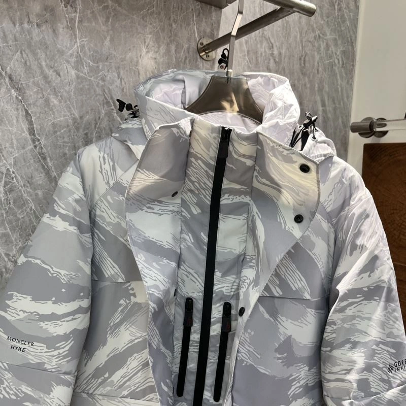 Moncler Down Jackets Bold 144371