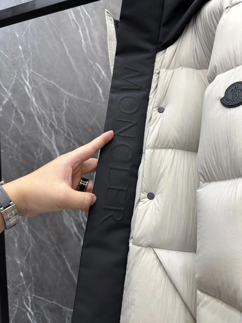 Sleek Moncler Down Jackets 144367