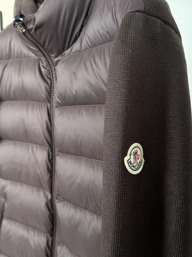 Snug Moncler Down Jackets 144351