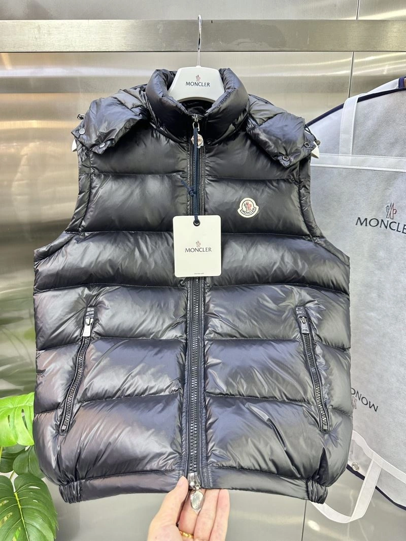 Affordable Moncler Down Jackets 144358