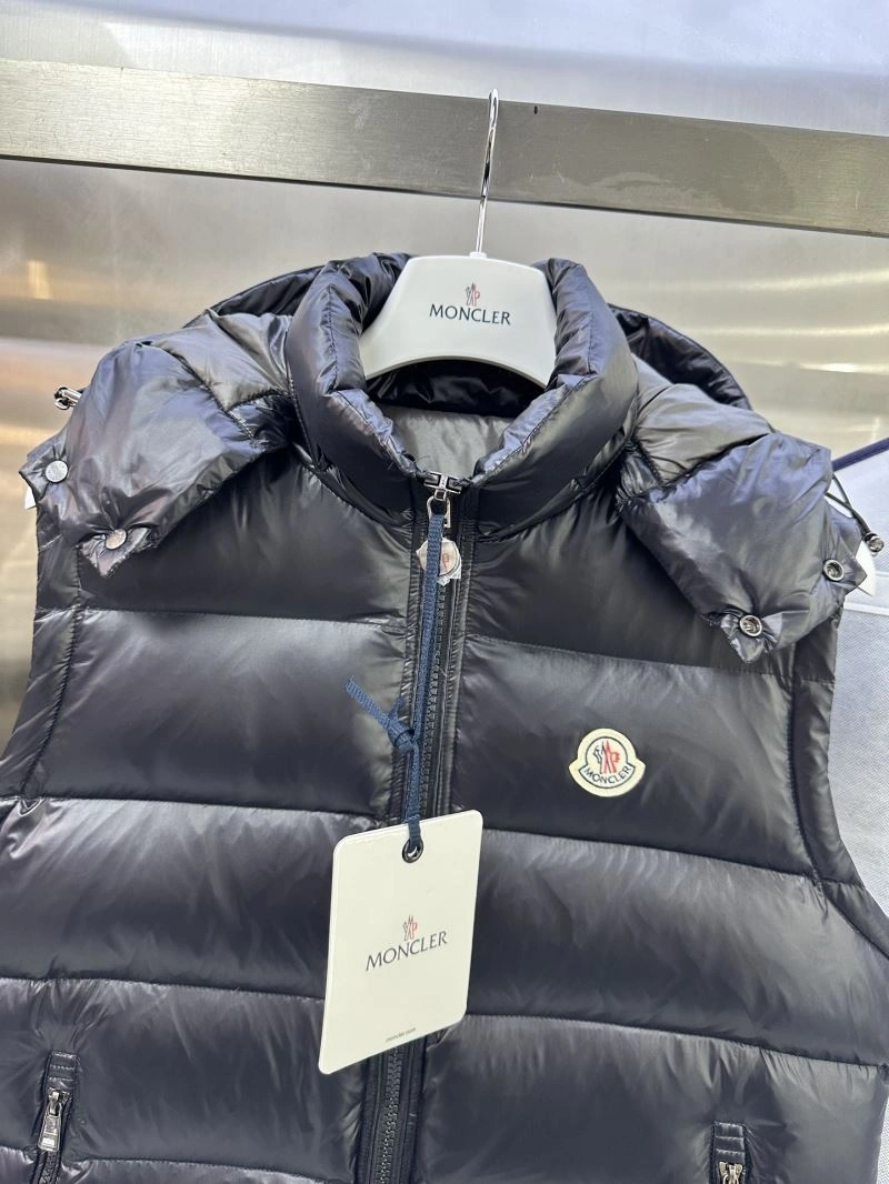 Affordable Moncler Down Jackets 144358