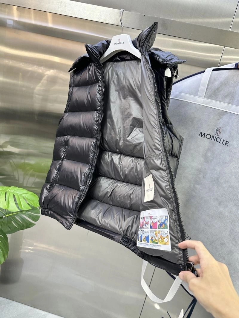 Affordable Moncler Down Jackets 144358