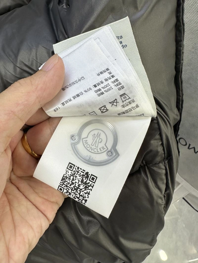 Affordable Moncler Down Jackets 144358