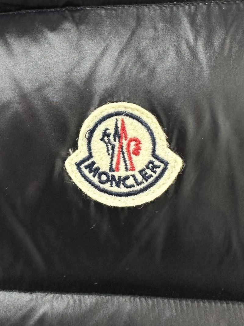 Moncler Down Jackets Attractive 144366