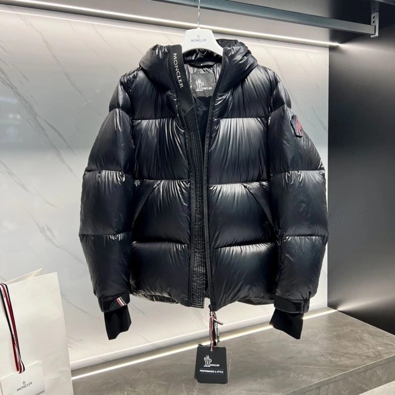 Moncler Down Jackets AllSeason 144344